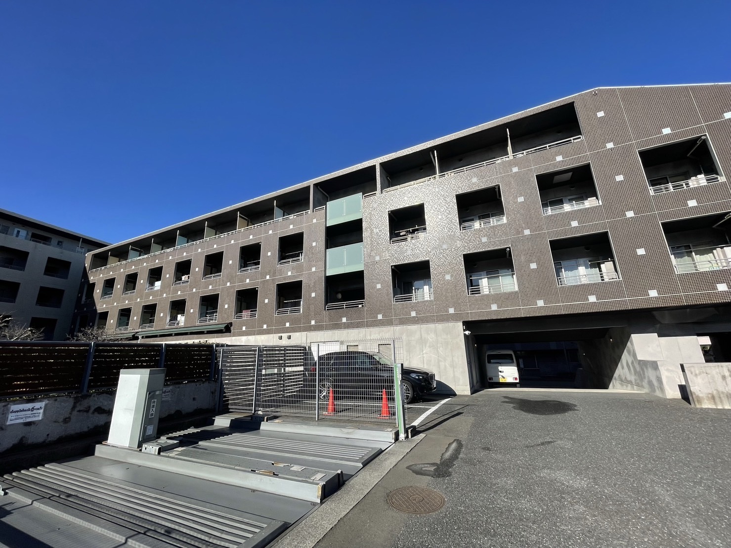 小田急多摩線 はるひ野駅 徒歩2分 築21年