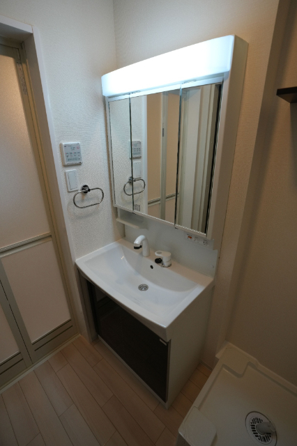 洗面設備　同じ建物のお部屋
