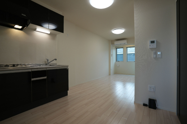 居室・リビング　同じ建物のお部屋