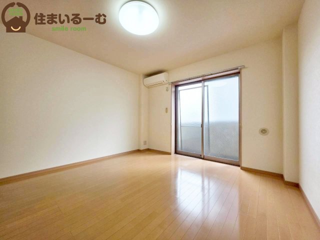 アンプルールフェール milleOの居間写真