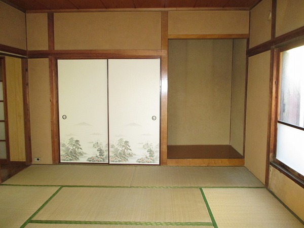 〇中成沢4丁目戸建 Eの居間写真