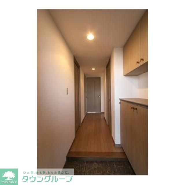 玄関　※写真は同タイプ住戸です。