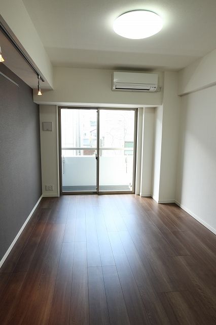 ステージグランデ練馬氷川台の居間写真