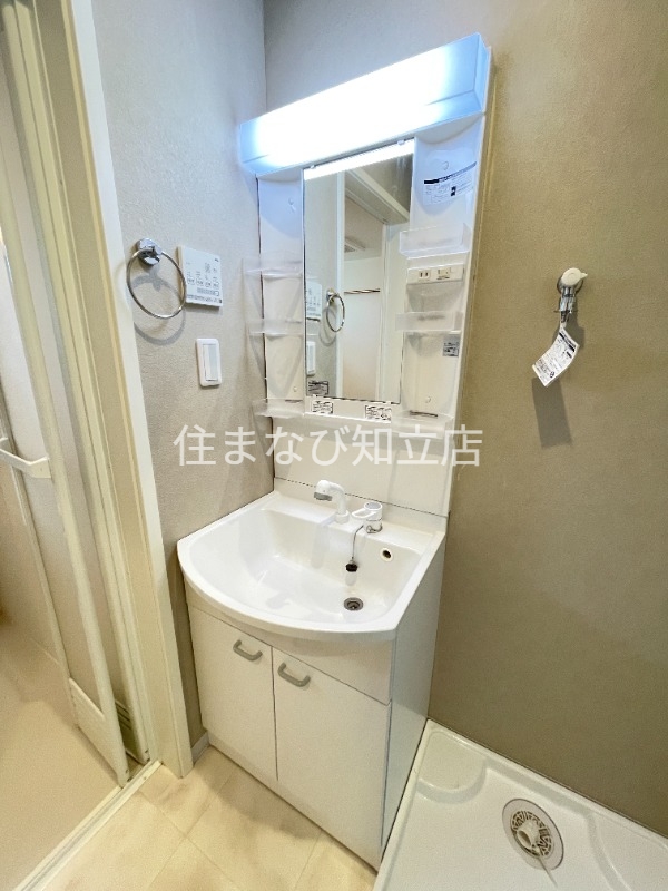 洗面設備　同型別部屋写真