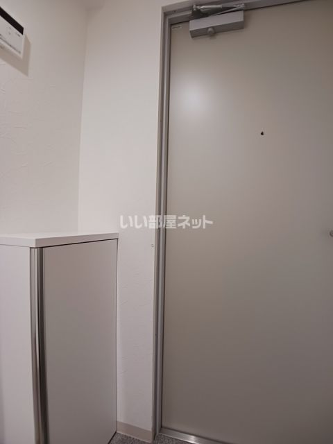 エミネックス熊谷駅前C棟の玄関写真