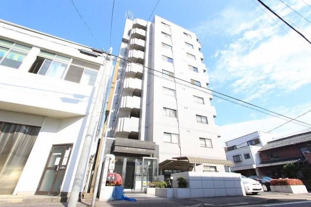 建物外観　【同型タイプの為現状優先】
