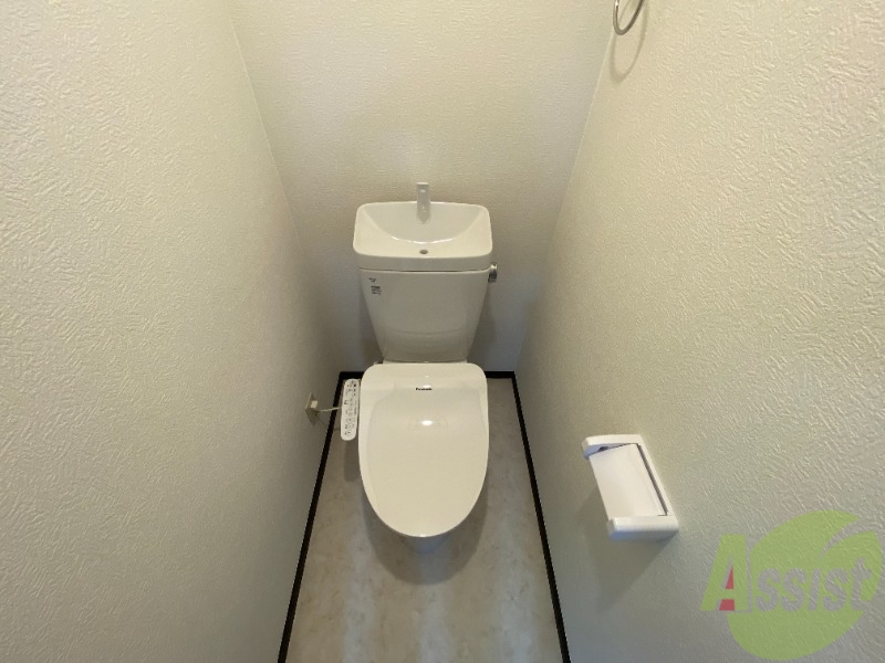 トイレ　トイレは温水洗浄便座となっており、とても快適に利用できます。