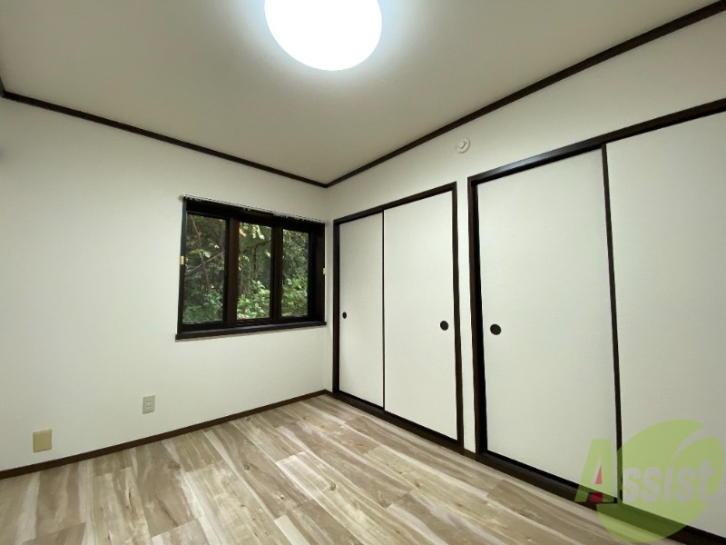 その他部屋・スペース　こちらが寝室です。広さは６．０帖となっております。