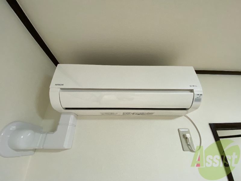その他設備　部屋にはエアコンがあり、暑い日や寒い日も安心です。