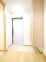 玄関　写真は反転タイプです
