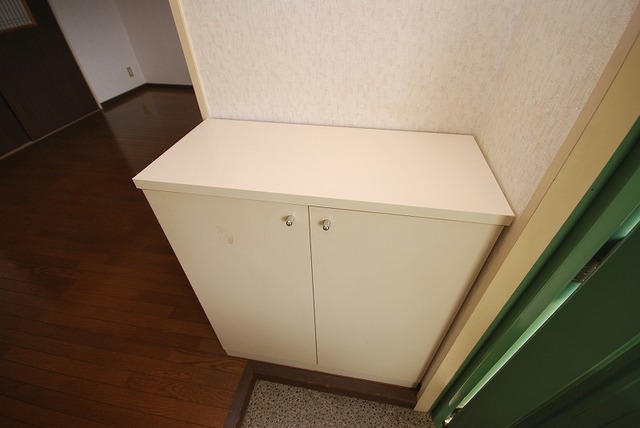 その他設備　下駄箱　閉