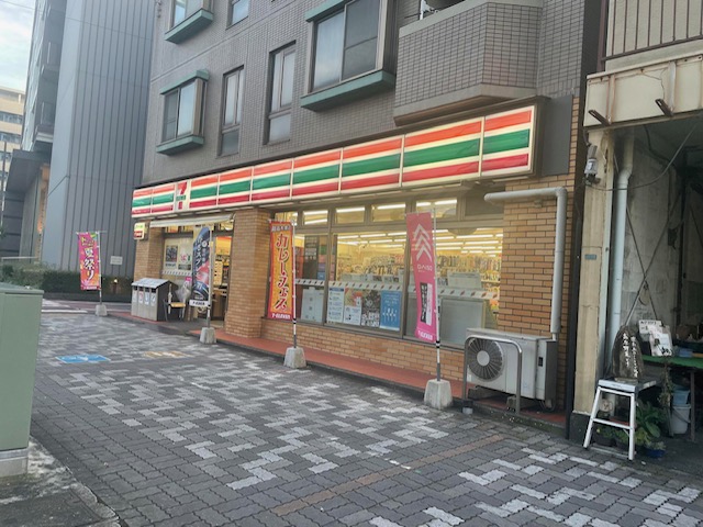 コンビニ　セブンイレブン静岡鷹匠2丁目店（コンビニ）まで145m