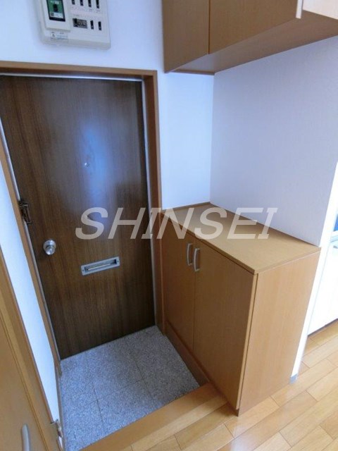 玄関　シューズボックス付き！