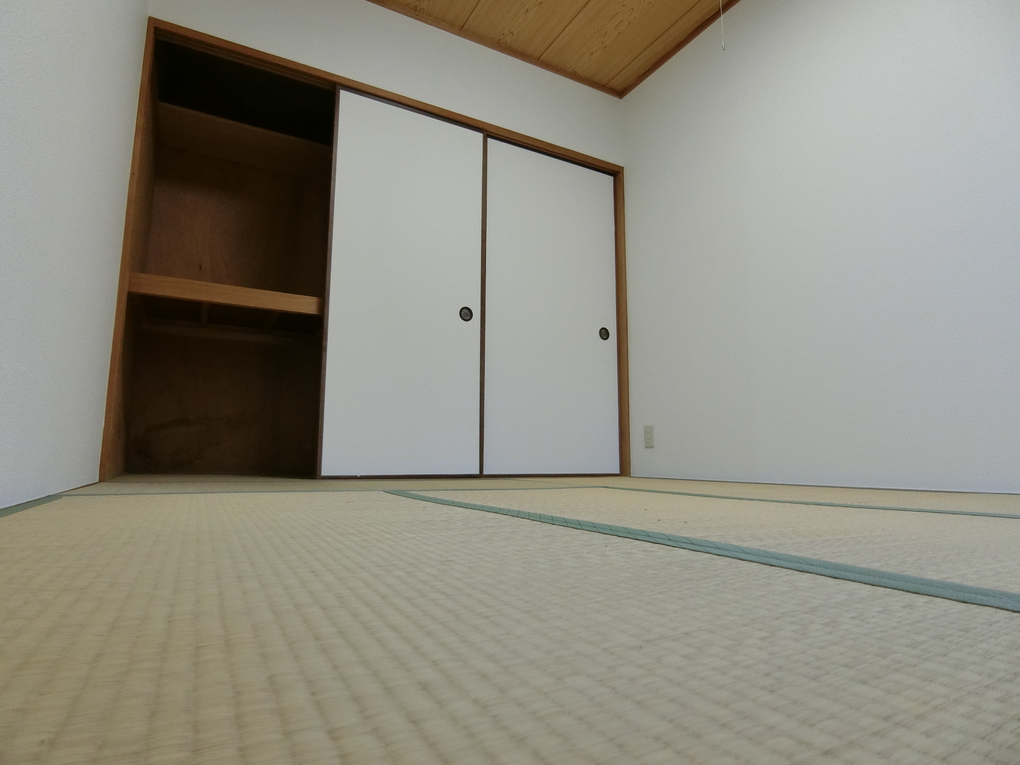 収納　収納を完備の和室のベッドルームです☆
