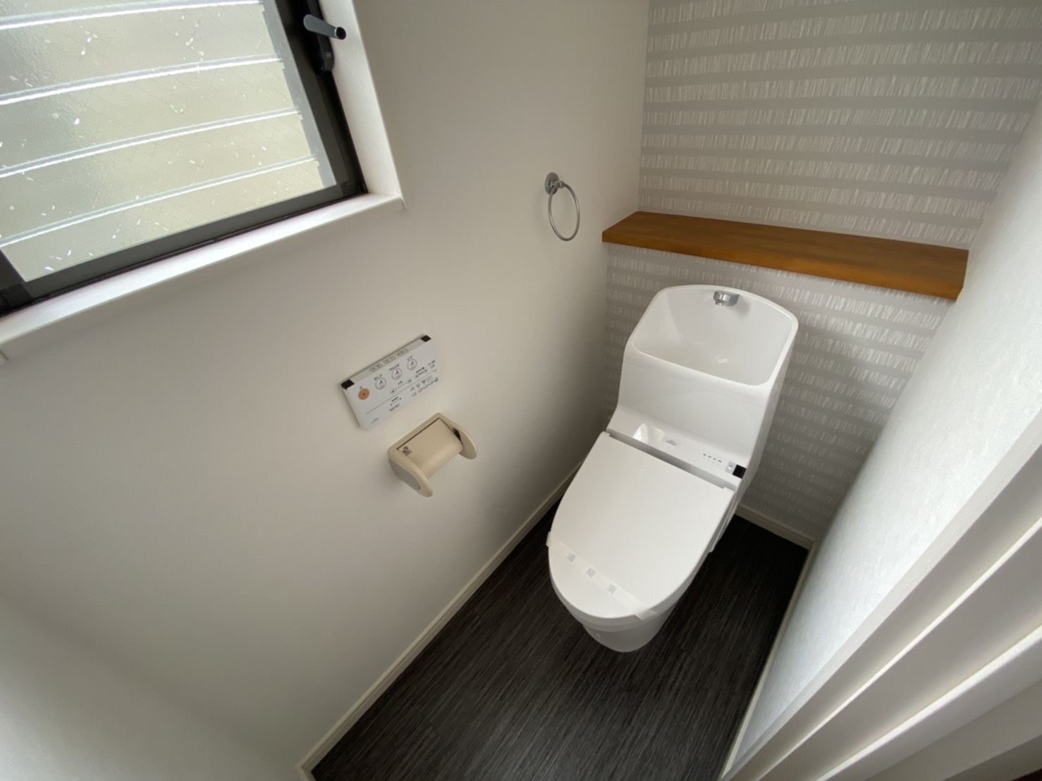 ＪＲ伯備線 総社駅 徒歩13分 2階建 築11年のトイレ写真