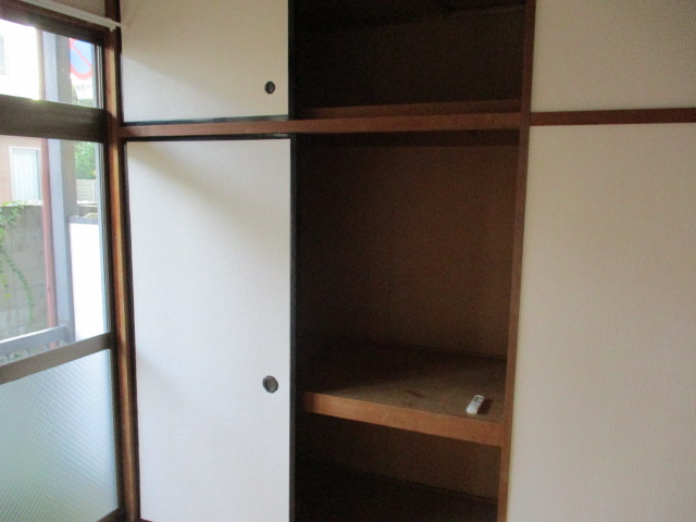 収納　天袋もあってたっぷり収納できます。