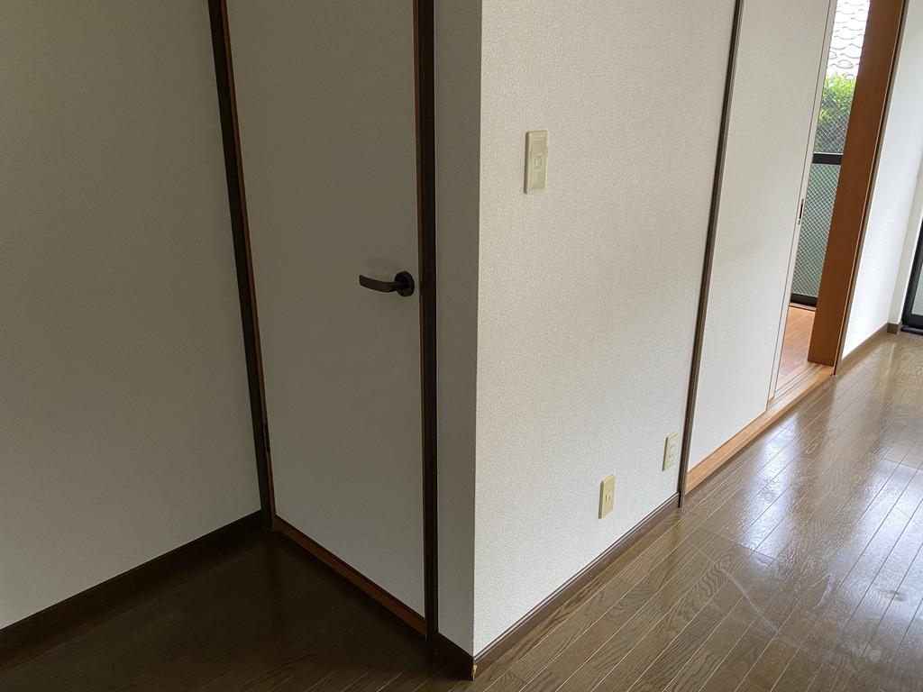 その他　リビング・ダイニングから洋室へのドア