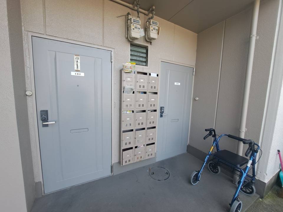 エントランス　メールBOX
