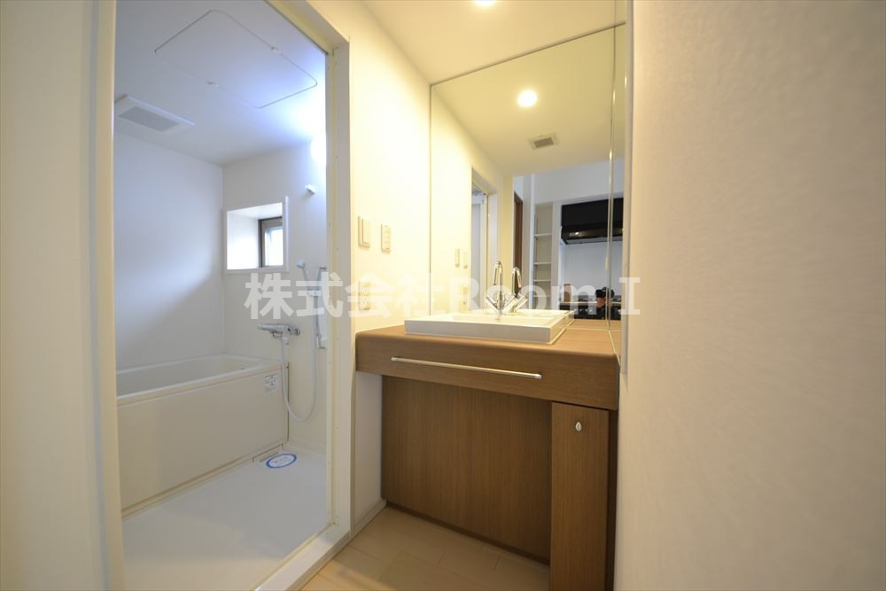 洗面設備　忙しい朝には欠かせない洗面所です