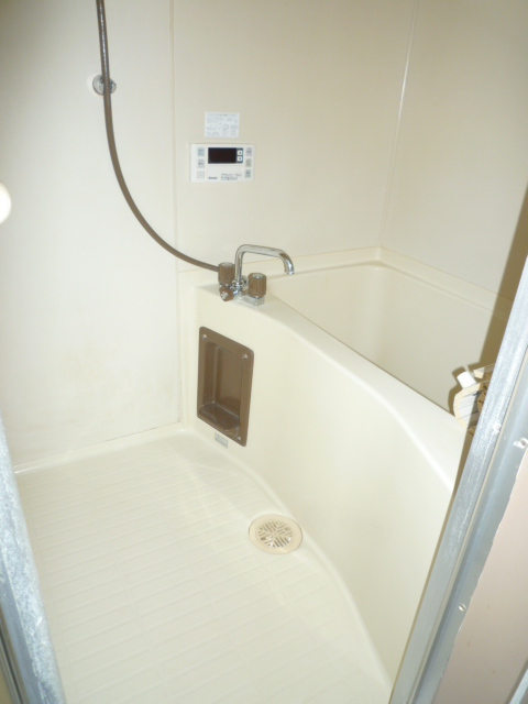 バス・シャワールーム　追い炊き付き