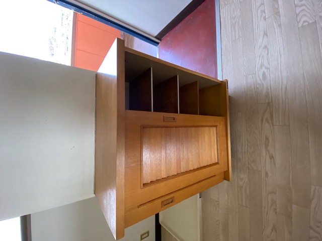 玄関　下駄箱付き