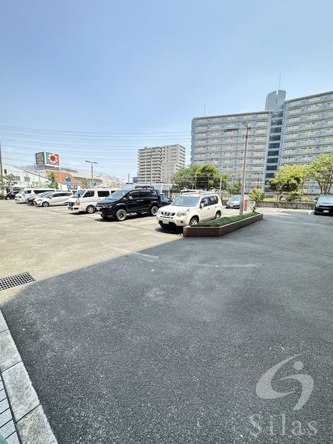 【クリアクレセント住之江の駐車場】