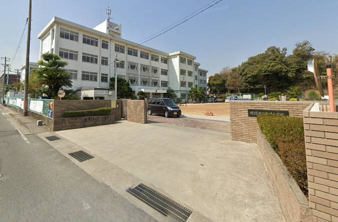 小学校　荒川小学校（小学校）まで1539m