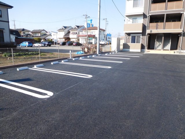駐車場　敷地内駐車スペース