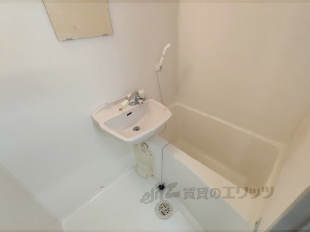 バス・シャワールーム　バス