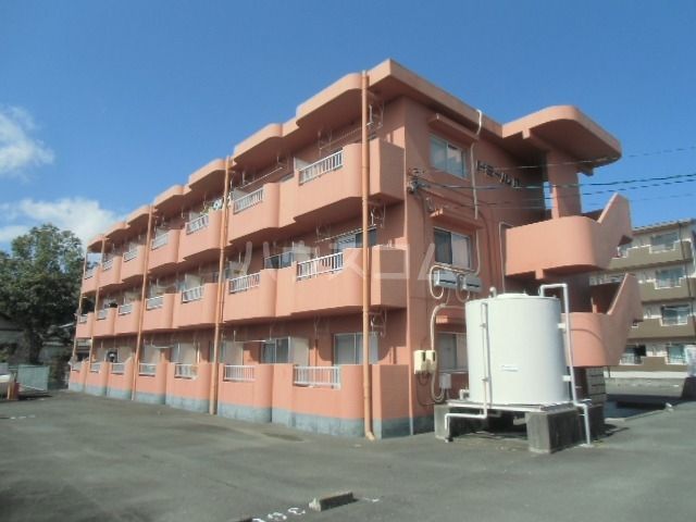 掛川市富部のマンションの建物外観