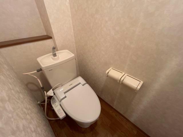 【姫路市飾磨区中浜町のマンションのトイレ】