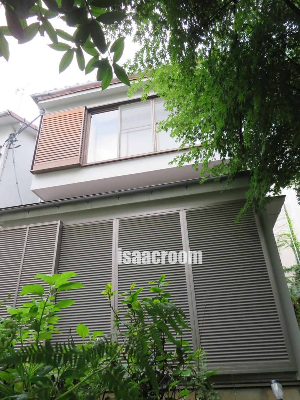 建物外観　緑の多い、閑静な住宅街にたたずむ外観