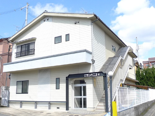 京都市北区上賀茂中山町のマンションの建物外観