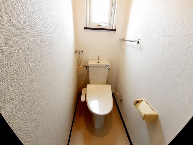 【札幌市北区新琴似十二条のアパートのトイレ】