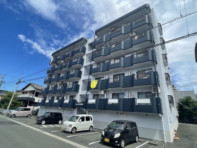 静岡県浜松市中央区広沢３の賃貸マンションの外観