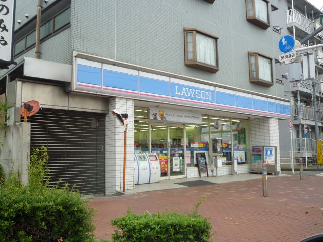 コンビニ　ローソン（コンビニ）まで820m