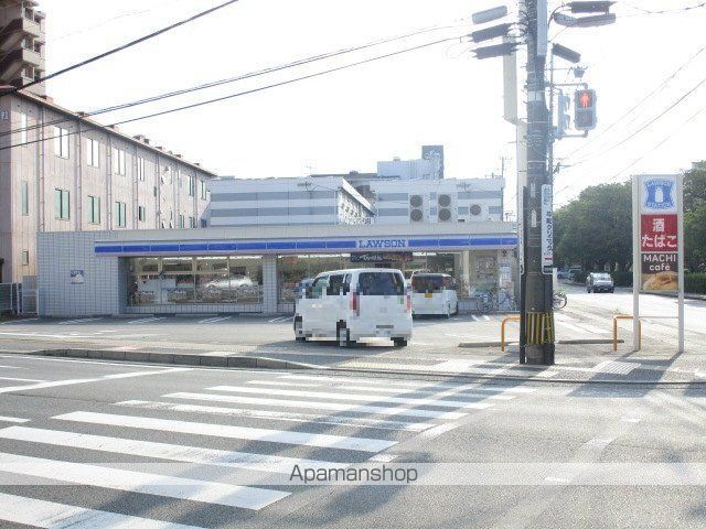 コンビニ　ローソン九品寺５丁目店（コンビニ）まで300m