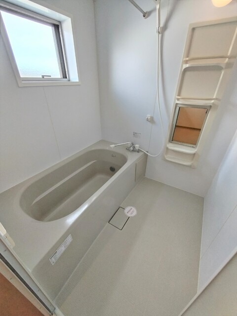 バス・シャワールーム　★★お風呂は嬉しい追焚機能付きです♪★★