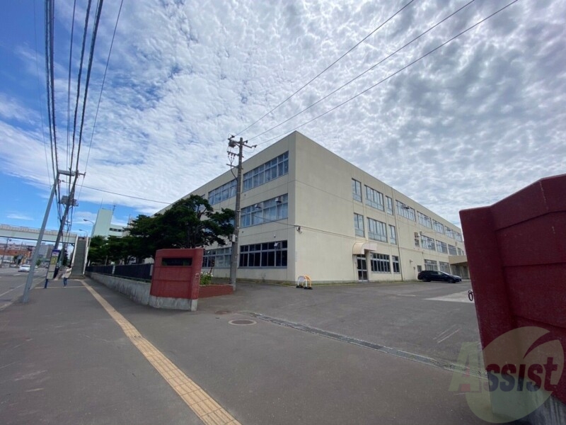 【札幌市北区新琴似八条のマンションの小学校】