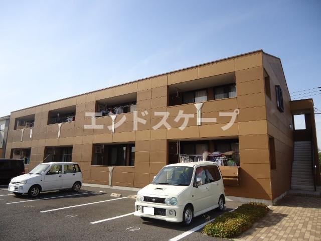 北群馬郡榛東村大字新井のアパートの建物外観