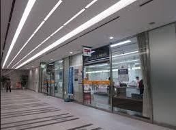 郵便局　アーク森ビル内郵便局（郵便局）まで476m