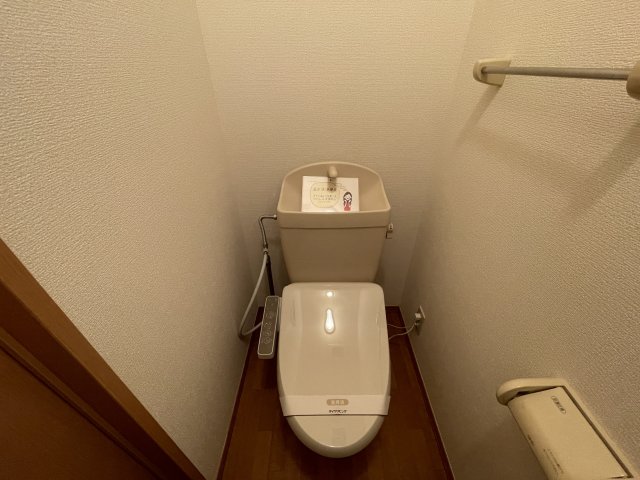 【クレール新柏　Ｂのトイレ】