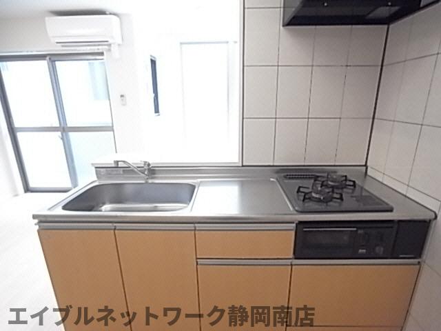 キッチン　キッチンでお料理をお楽しみください