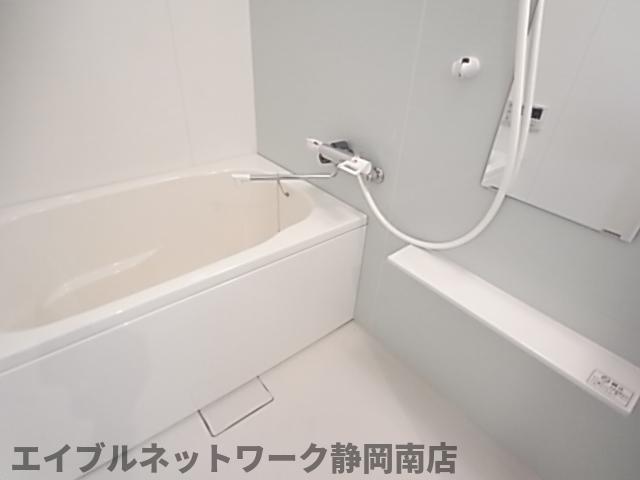 バス・シャワールーム　日々の暮らしに欠かせないお風呂です