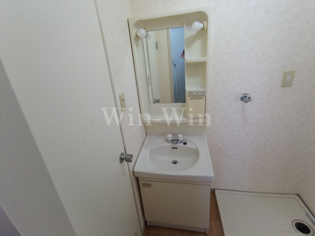 洗面設備　イメージ（同建物内別部屋の写真です）