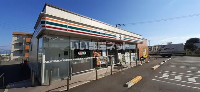 コンビニ　セブンイレブン 鳥栖基里小学校前店（コンビニ）まで790m