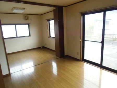 その他部屋・スペース　洋室２室を仕切るスライド戸有