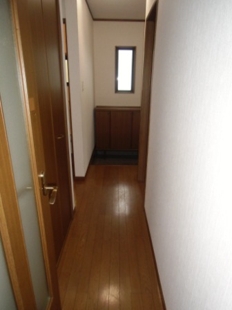 その他部屋・スペース　玄関までの廊下スペース