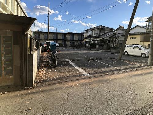 【レオパレス太陽の駐車場】