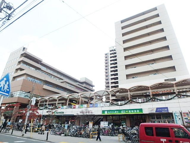 【川崎市幸区古市場のマンションのショッピングセンター】